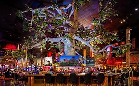 Buffalo Bills Resort & Casino  2*